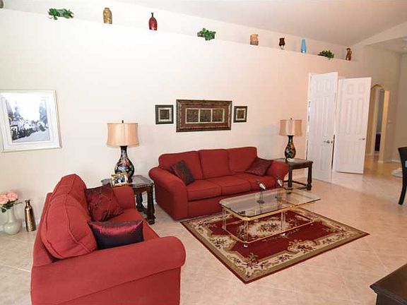 4th image of 6427 Lennox Ln
