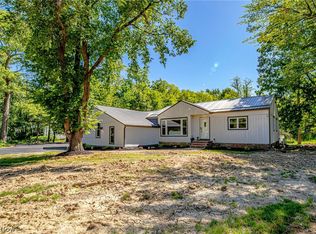 3919 Brainard Rd, Beachwood, OH 44122