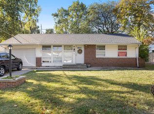 1105 W Beardsley Ave, Champaign, IL 61821