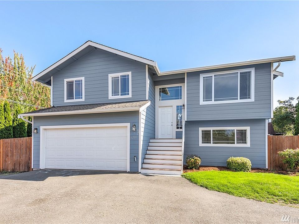 1st image of 6219 107th Pl NE