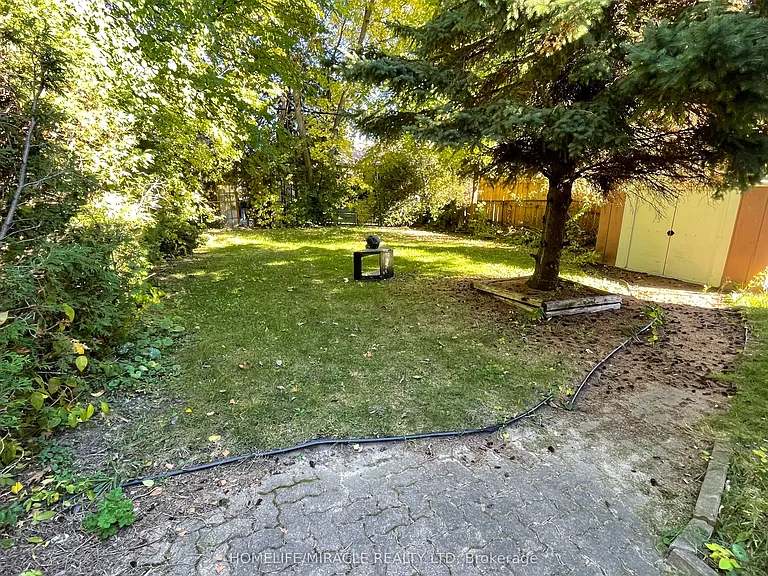 45 Martorino Dr #MAIN FLOOR — Photo 16