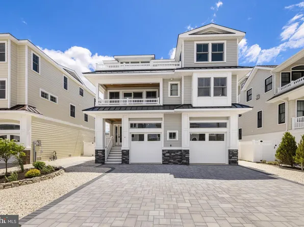 6 E Marine Ln, Brant Beach, NJ 08008