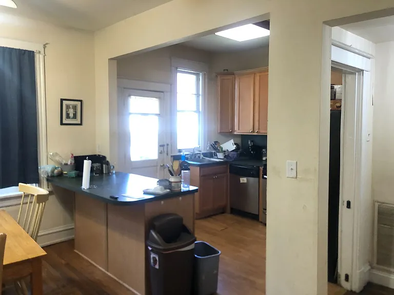 2829 W Grace St — Photo 1