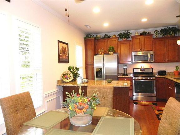 4th image of 9043 Smokey Hill Ln