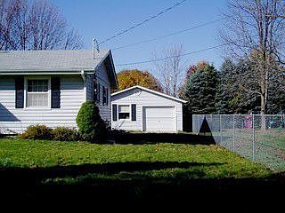 2nd image of 313 E 16th St N