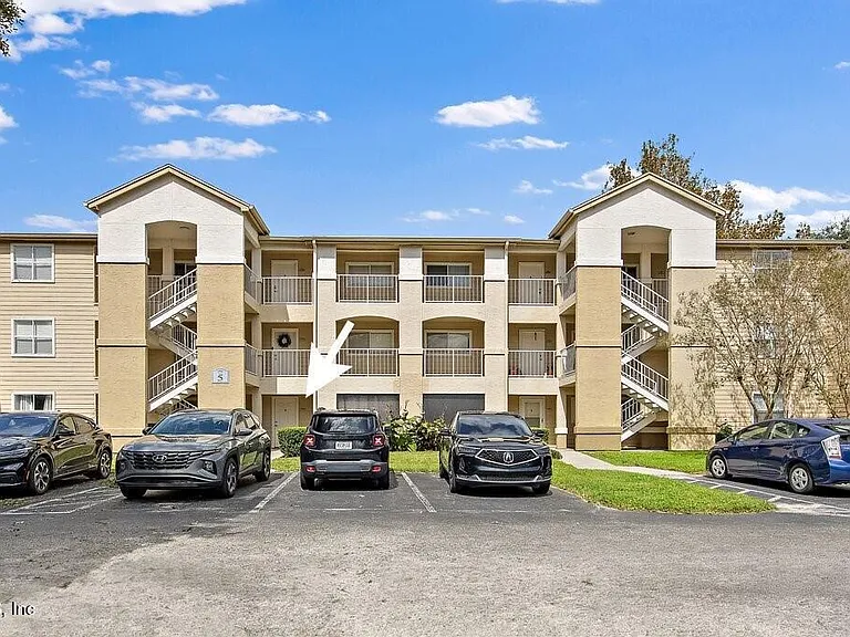 5 Arbor Club Dr #103 — Photo 2