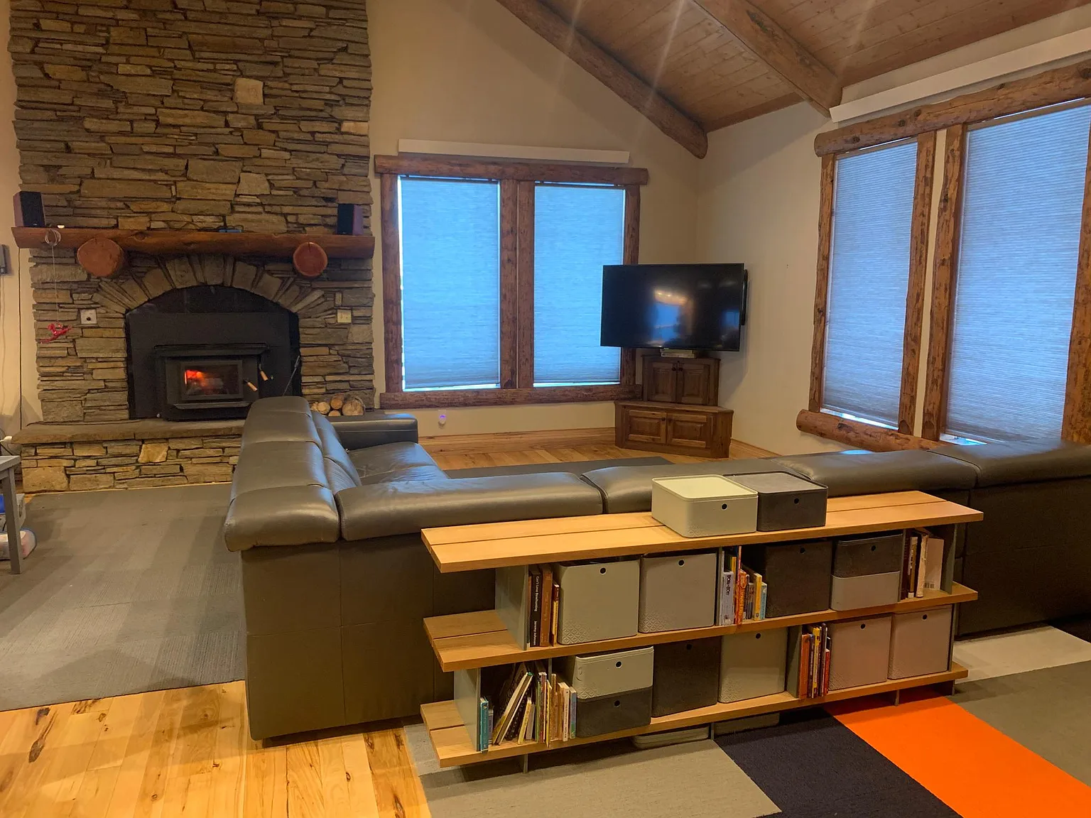3 bed, 2.5 bath, 3000 sqft, $5,000 — Photo 3
