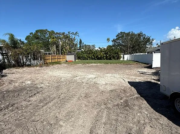 4111 Arkansas Ave NE, Saint Petersburg, FL 33703