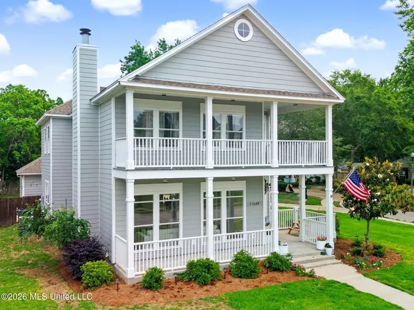 11644 Stanton Cir, Gulfport, MS 39503