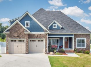 8038 Turkey Run Rd, Ooltewah, TN 37363