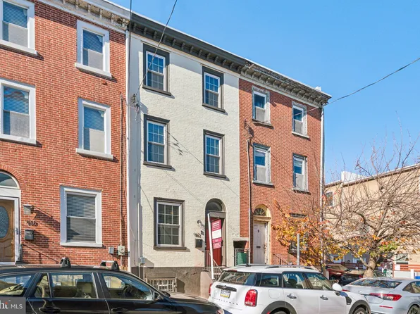 912 N American St, Philadelphia, PA 19123
