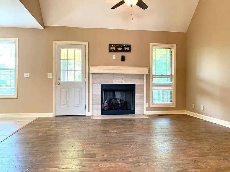 1053 Quiver Ln — Photo 8