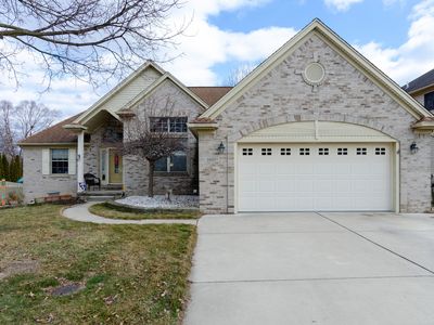 24357 Struin Rd, Brownstown, MI, 48134