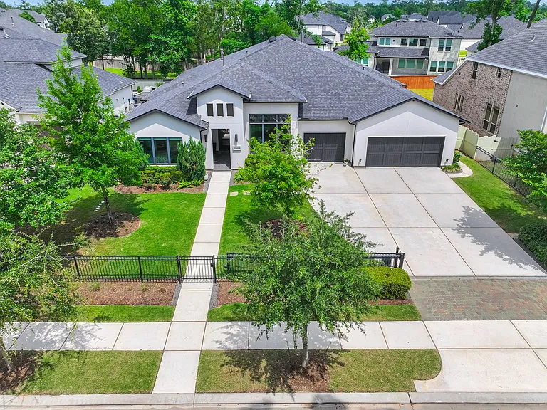 10561 Lake Palmetto Dr — Photo 2