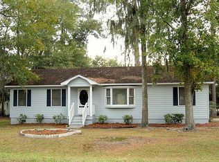 1 Juniper Ln, Bluffton, SC 29910