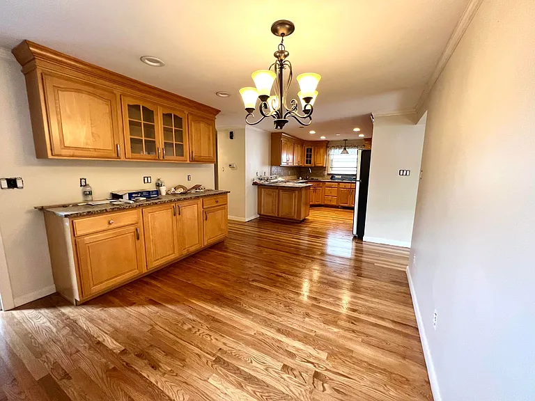 83 Ralph St — Photo 13