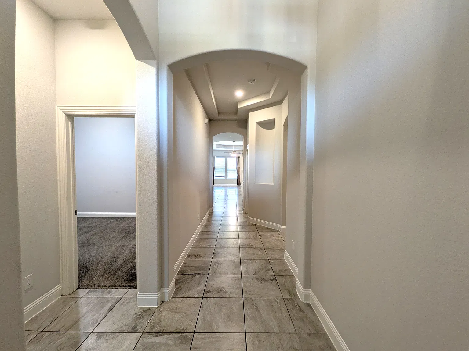 4 bed, 2033 sqft, $2,400 — Photo 1