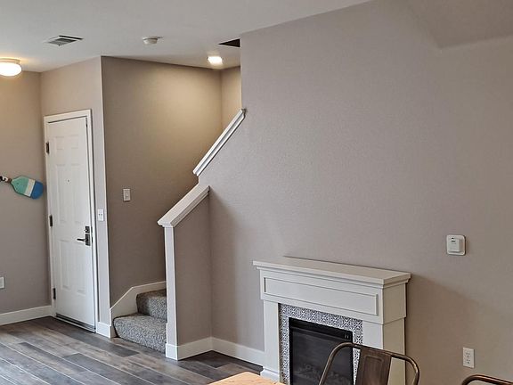 5th image of 1066 41st Ave Unit D106