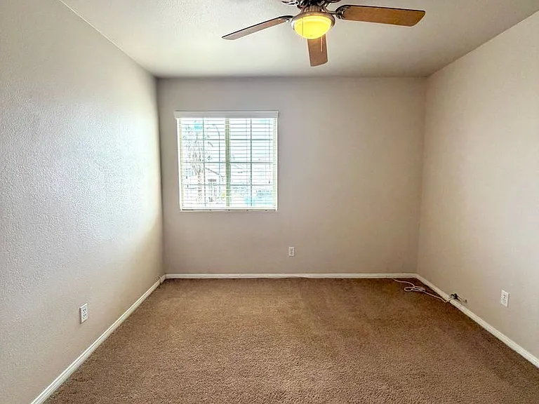 8346 Fame Ave — Photo 21