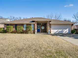 310 Post Oak Dr, Grand Prairie, TX 75050