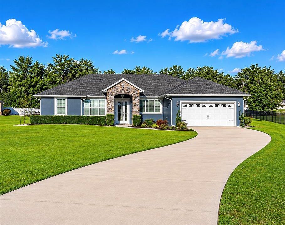 1st image of 360 NW 113th Cir