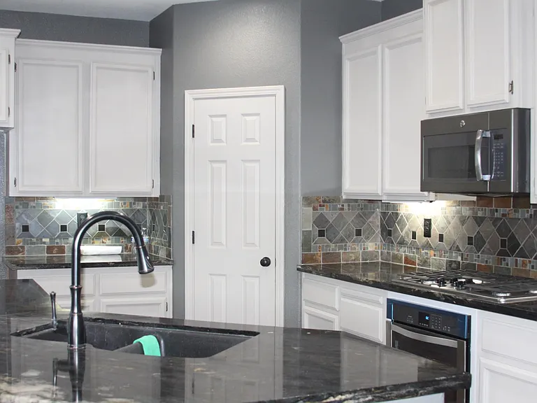 5404 Friesian Way — Photo 6