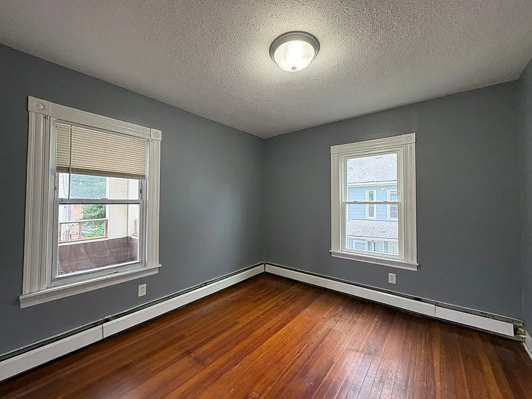 680 W Main Street - Blue Pod — Photo 6