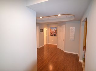 2150 Southern Oak Cir, Belleville, IL 62226