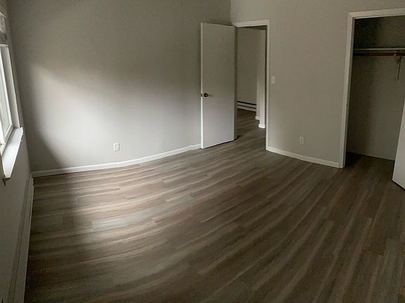 3rd image of 20 Parkcenter Dr #I