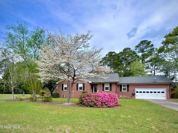 202 Rockledge Road, New Bern, NC 28562