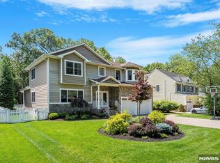 66 Andover Ter, Glen Rock, NJ 07452