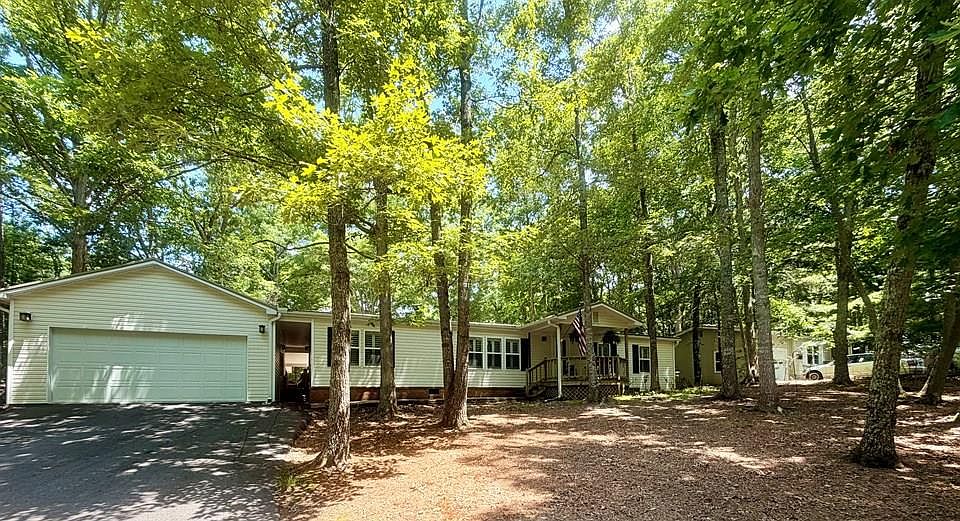 1st image of 622 Lakeside Dr