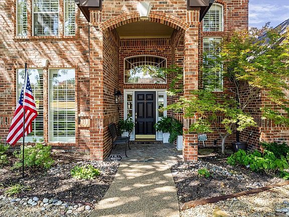 3rd image of 1601 Bay Crest Trl
