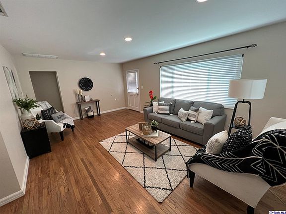 5th image of 11021 Oro Vista Ave