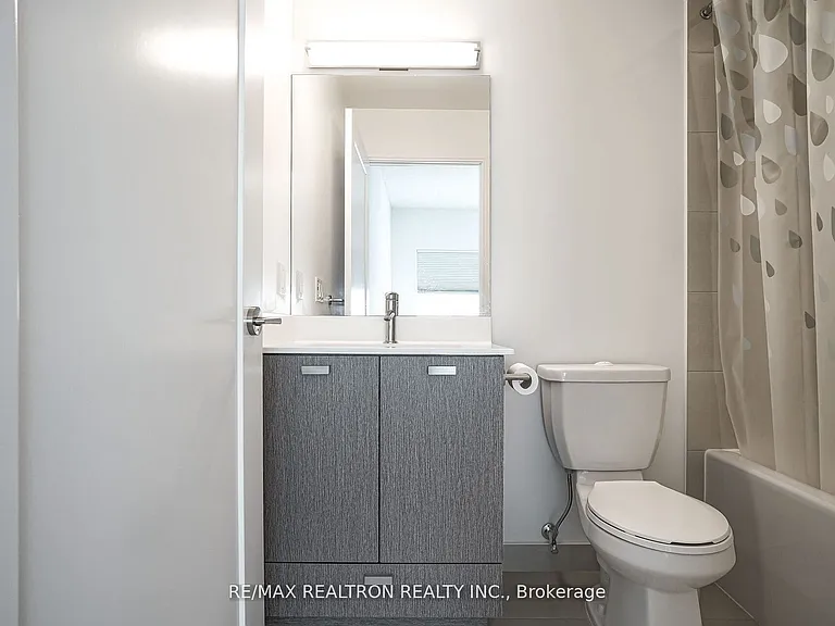 275 Village Green Sq #3315 — Photo 26
