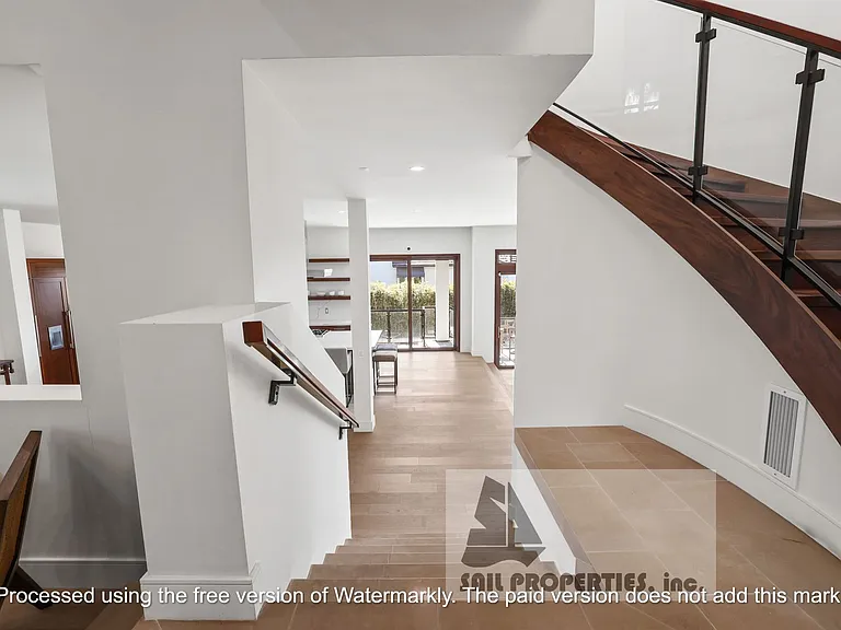 2907 Cliff Dr — Photo 4