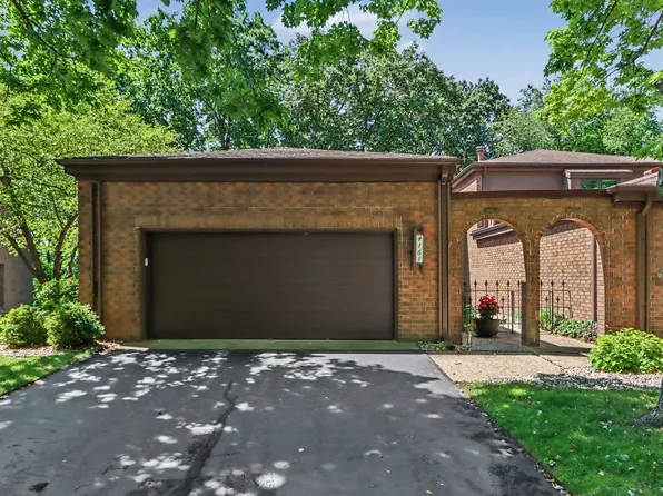 4161 Lake Terrace Dr, Kalamazoo, MI 49008