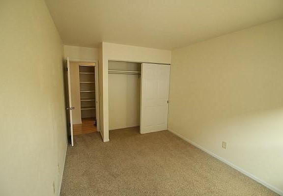 5th image of 2030 N Oakland Ave APT 304