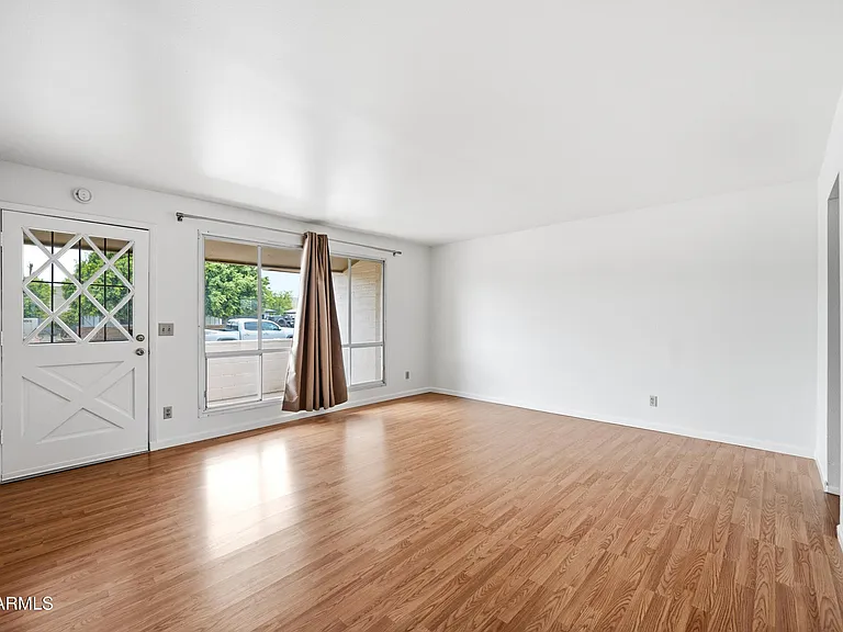 1234 E Riviera Dr — Photo 4