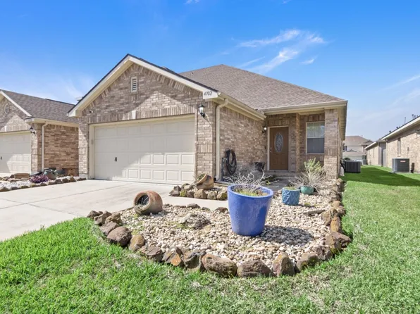 4702 Arbor Ln, Pasadena, TX 77505