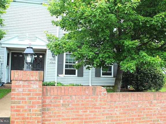2nd image of 1201 Crosshill Ct