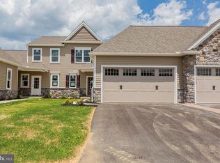 373 Meadow Rose Dr #153, Lititz, PA 17543