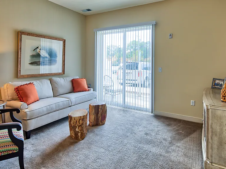 Solace Apartments — Photo 32