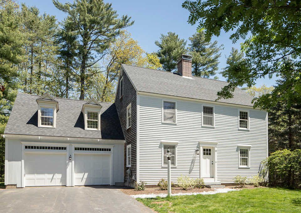 1st image of 12 Foxwell Dr
