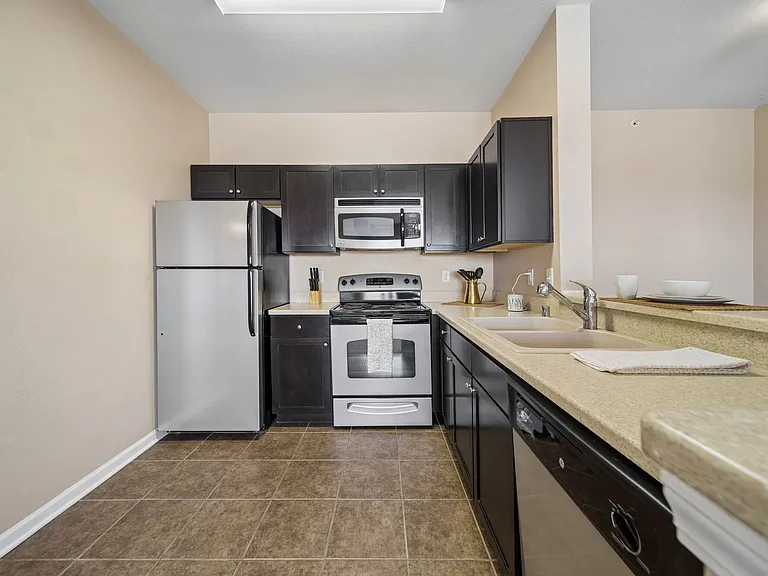 Windscape Apartments — Photo 7