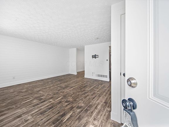 2nd image of 8576 Renaa Ave
