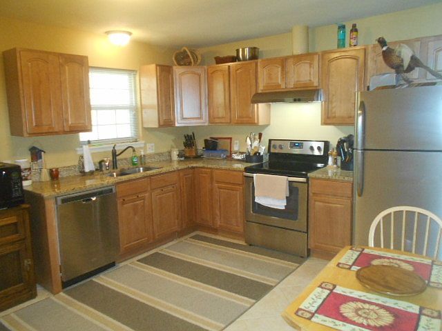 1st image of 87 Finner Dr
