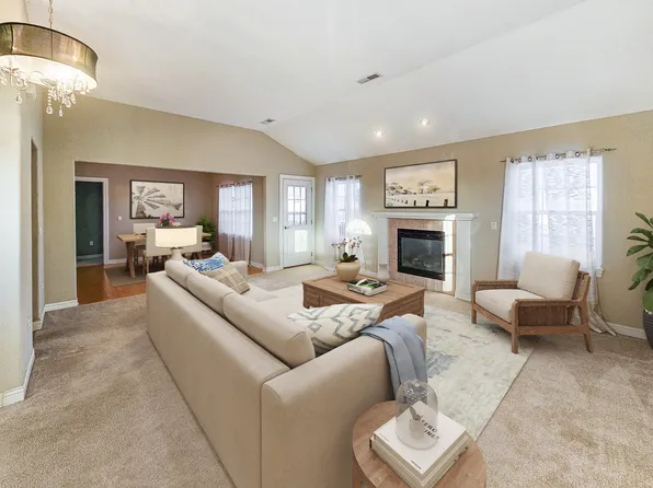 1850 Stoney Ln #419, Slinger, WI 53086