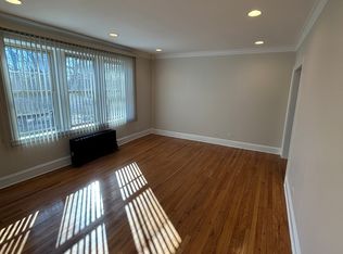 622 E 68th St #2A, Chicago, IL 60637