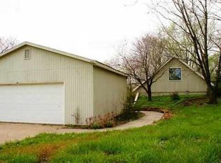 5941 SE Paulen Rd, Berryton, KS 66409